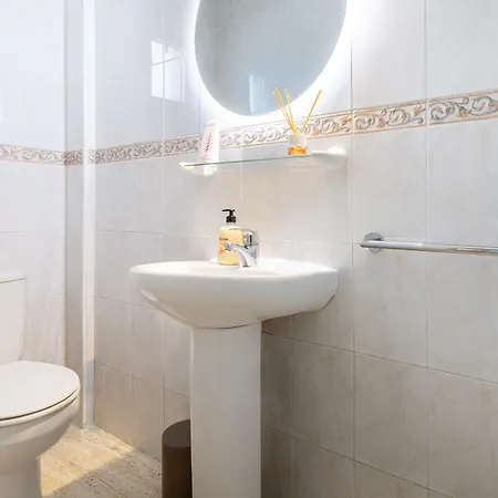 Panoraminiai 3 Aukstu Namai Virs Vandenyno